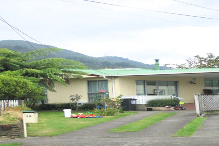 Photo of property in 18 Craig Grove, Elderslea, Upper Hutt, 5018