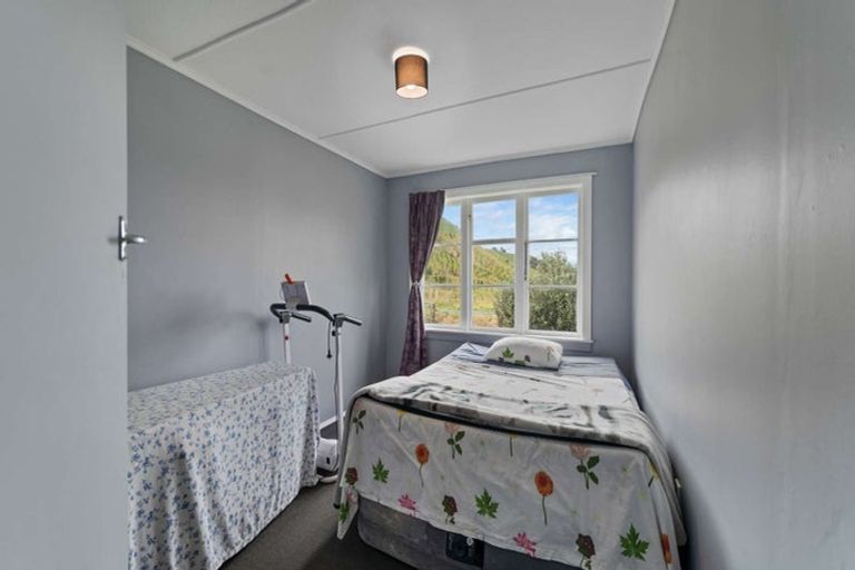 Photo of property in 23 Mangaoae Road, Te Karaka, 4091