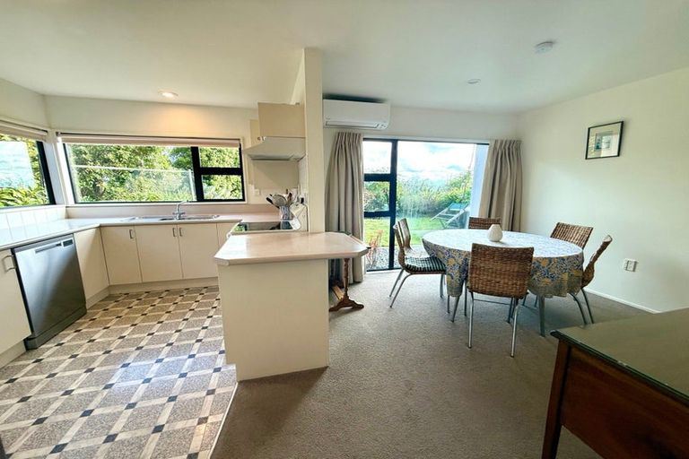 Photo of property in 2/12 Macmillan Avenue, Cashmere, Christchurch, 8022