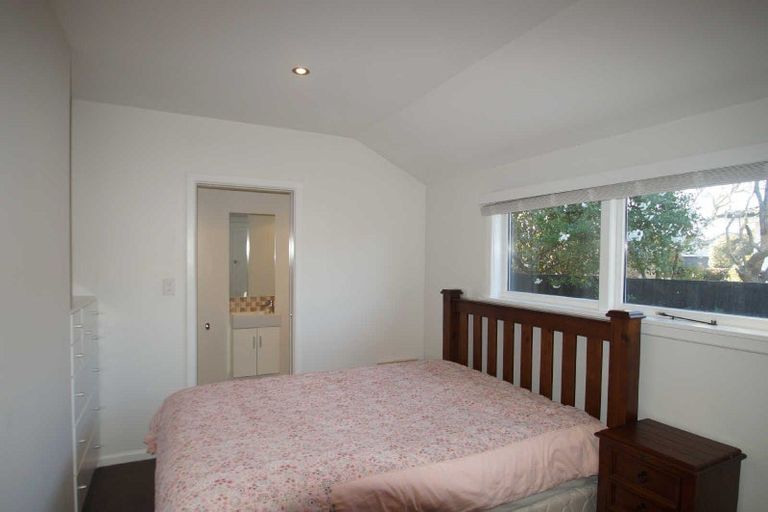 Photo of property in 9 Verran Place, Fendalton, Christchurch, 8052