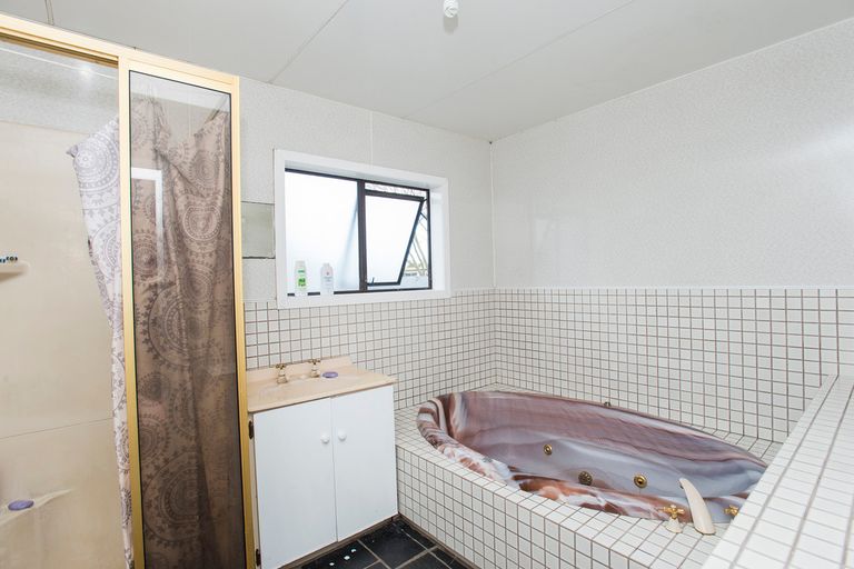 Photo of property in 232 Lytton Road, Elgin, Gisborne, 4010