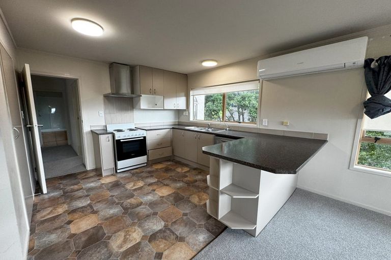 Photo of property in 2/13 Noumea Place, Mairangi Bay, Auckland, 0630