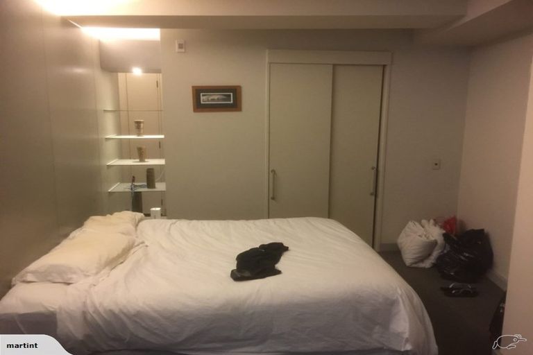 Photo of property in Gerondis Bldg Apartments, 207/60 Willis Street, Wellington Central, Wellington, 6011