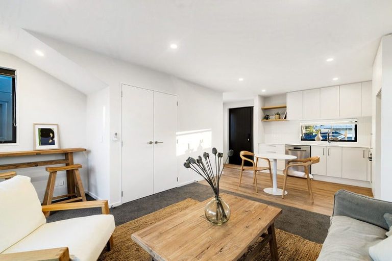 Photo of property in 2/109 Taikata Road, Te Atatu Peninsula, Auckland, 0610