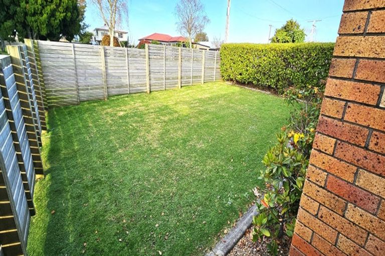 Photo of property in 15a Hall Road, Matua, Tauranga, 3110