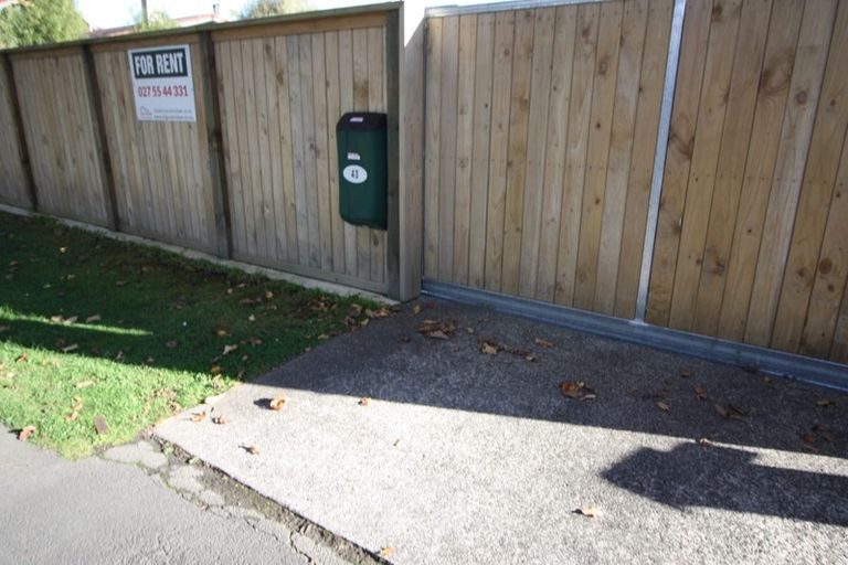 Photo of property in 43 Elmira Avenue, Hokowhitu, Palmerston North, 4410