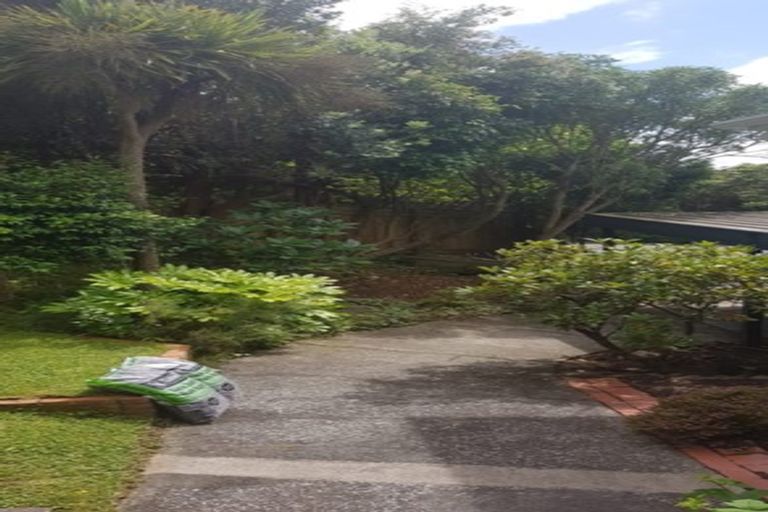 Photo of property in 1 Westhaven Drive, Tawa, Wellington, 5028