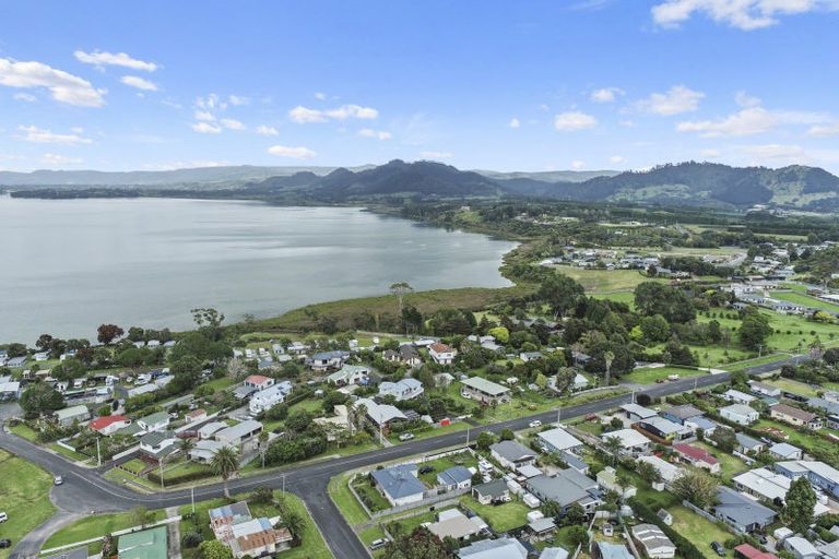 Photo of property in 18 Athenree Road, Athenree, Katikati, 3177