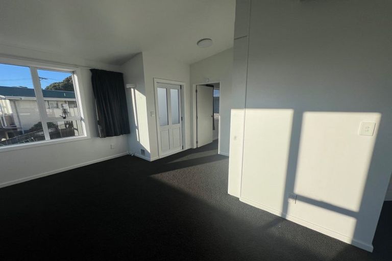 Photo of property in 6b Ahuriri Street, Strathmore Park, Wellington, 6022