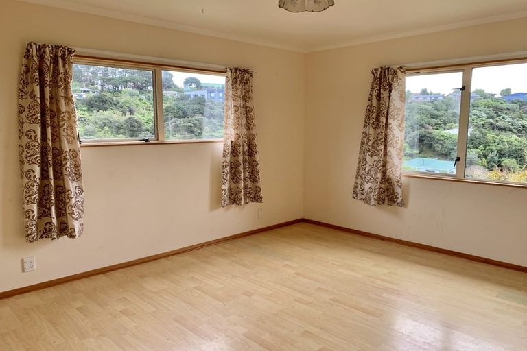 Photo of property in 65 Stillwater Crescent, Stillwater, Silverdale, 0993