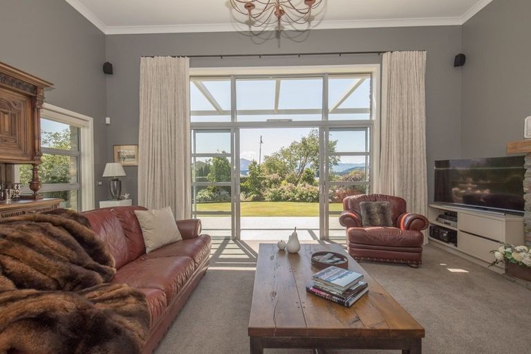 Photo of property in 2 Elderberry Crescent, Wanaka, 9305