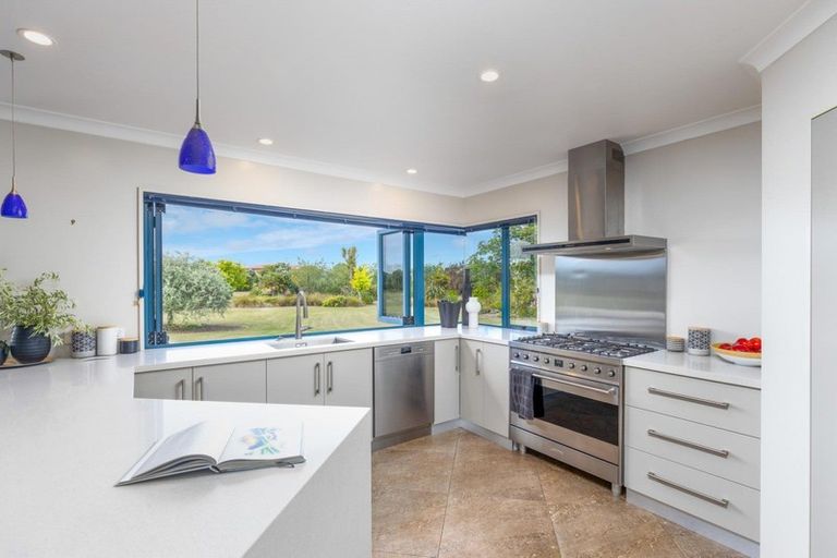 Photo of property in 32 Broadsea Avenue, Ruby Bay, Mapua, 7005