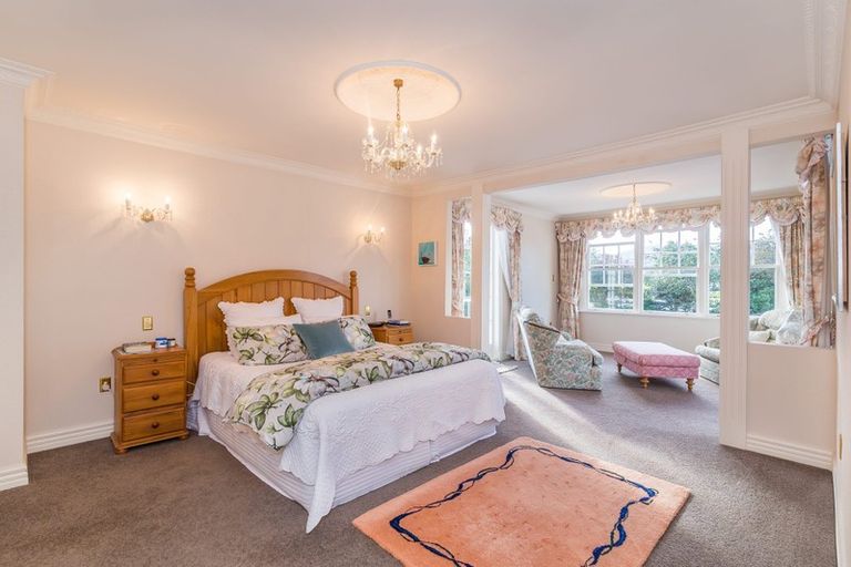 Photo of property in 32 Military Road, Boulcott, Lower Hutt, 5010