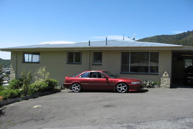 Photo of property in 18 Dorset Street, Picton, 7220