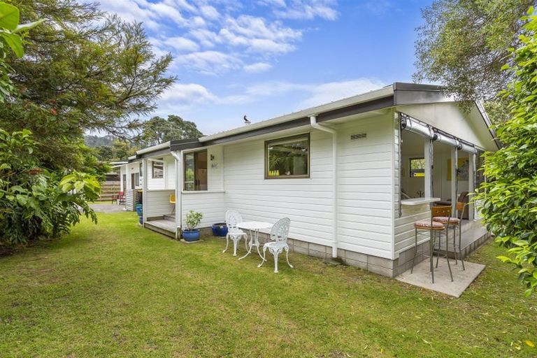 Photo of property in 218 Patuwai Drive, Whangamata, 3620