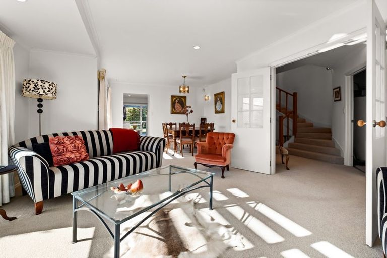 Photo of property in 158 Heta Road, Highlands Park, New Plymouth, 4312