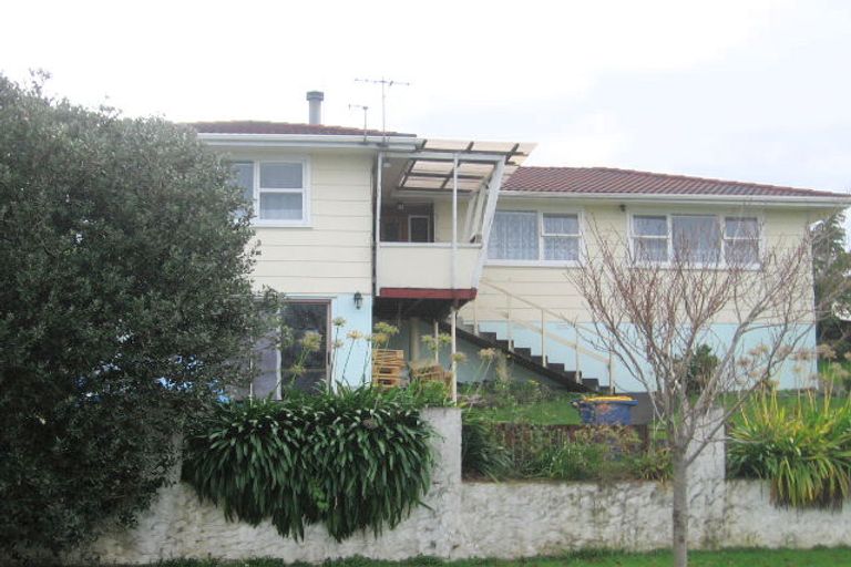 Photo of property in 63 Sunline Avenue, Massey, Auckland, 0614