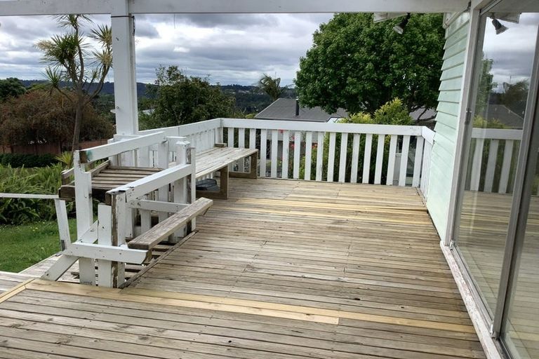 Photo of property in 3 Vienna Place, Birkenhead, Auckland, 0626