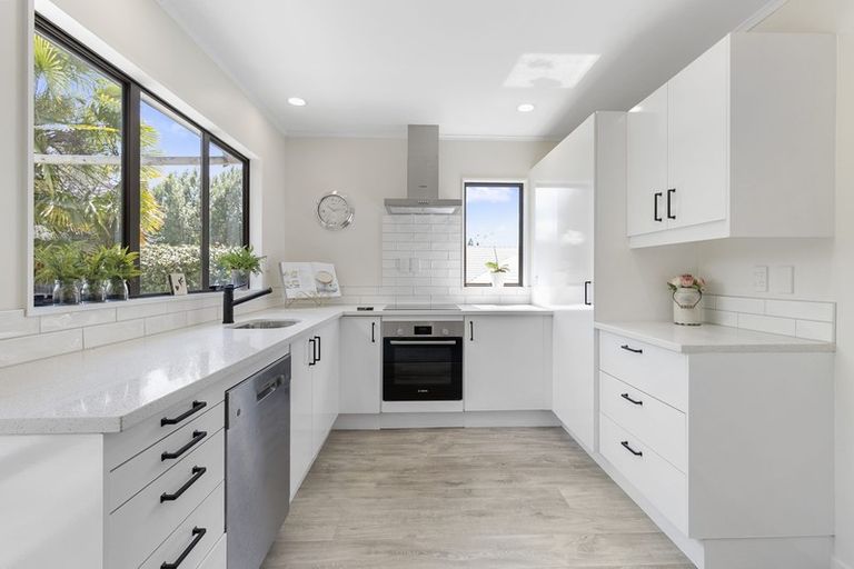 Photo of property in 9b Hamilton Parade, Hamilton Central, Hamilton, 3204