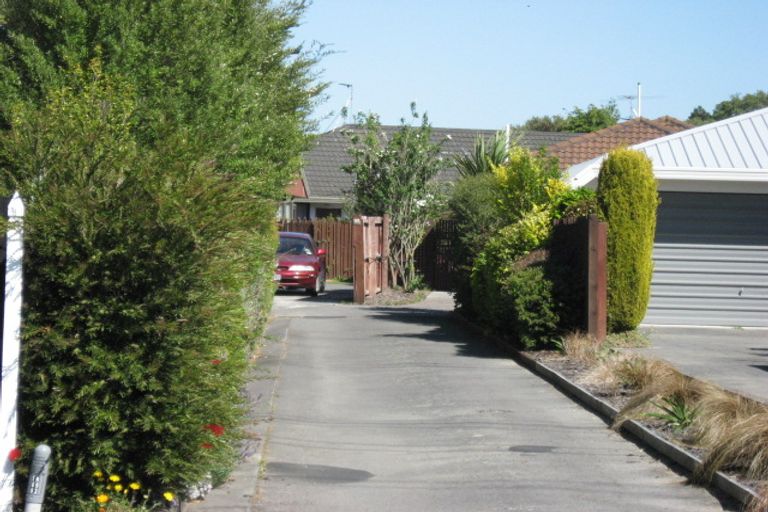 Photo of property in 1/45 Westgrove Avenue, Avonhead, Christchurch, 8042