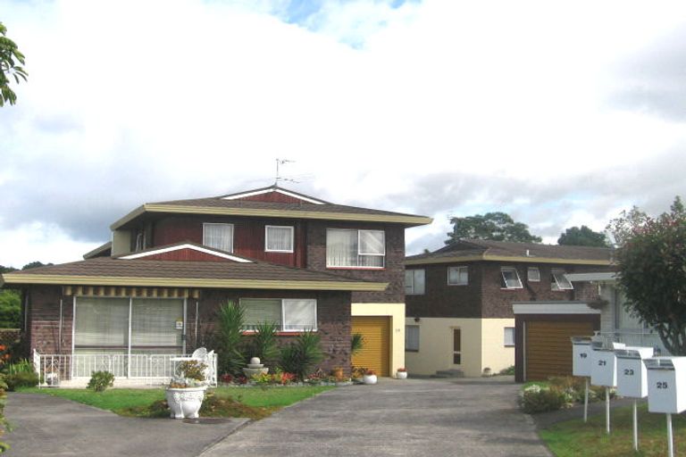 Photo of property in 23 Faith Bullock Place, New Lynn, Auckland, 0600