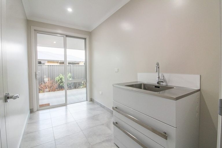 Photo of property in 22 Silver Springs Boulevard, Mosgiel, 9024