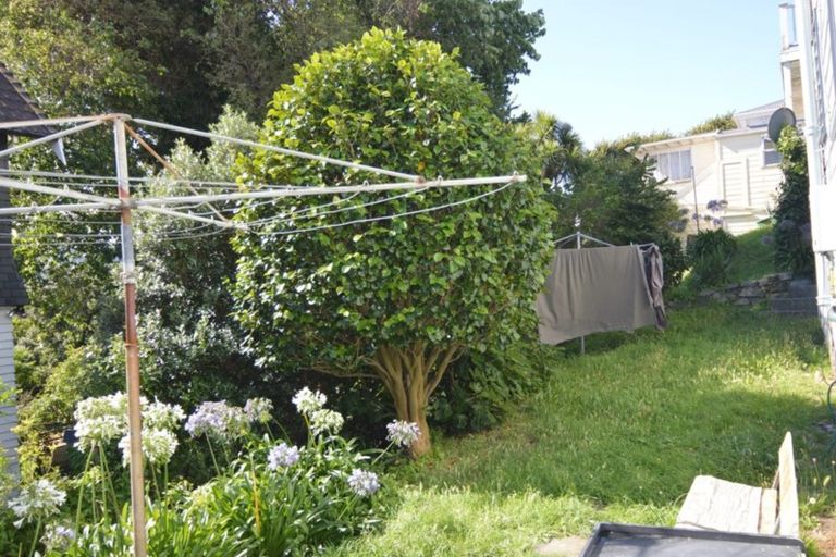 Photo of property in 5/28-28b Austin Street, Mount Victoria, Wellington, 6011