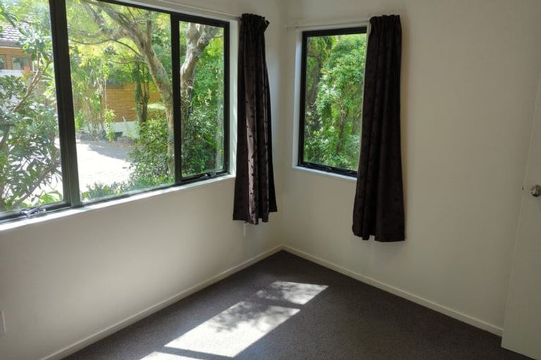 Photo of property in 30 Greenhithe Road, Greenhithe, Auckland, 0632