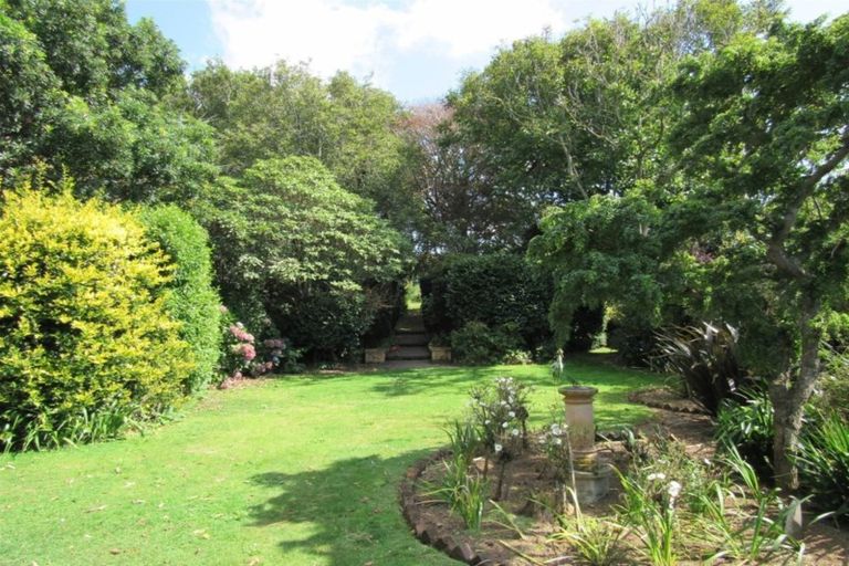 Photo of property in 6 Puriri Street, Hawera, 4610