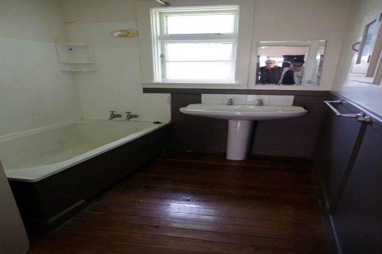 Photo of property in 1/44 Kathleen Crescent, Hornby, Christchurch, 8042