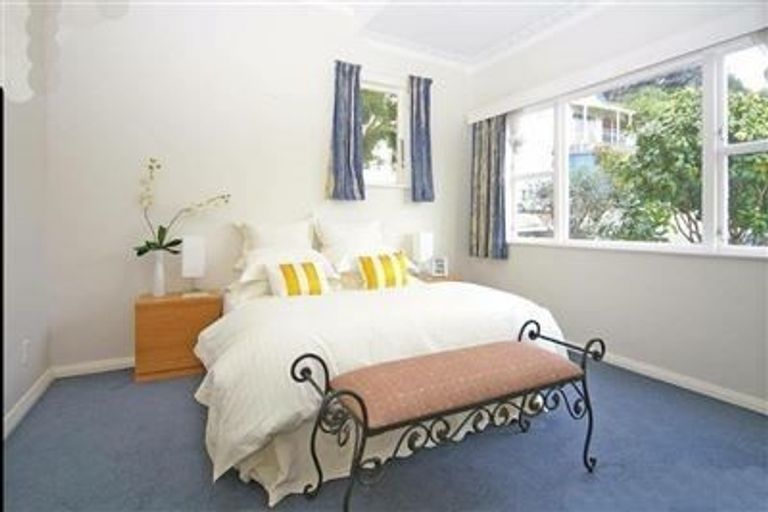 Photo of property in 7 Derby Street, Mount Victoria, Wellington, 6011