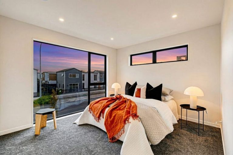 Photo of property in 1 Sails Road, Hobsonville, 0616