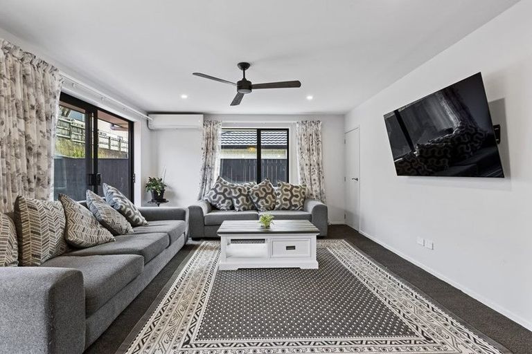 Photo of property in 8 Pa Tuna Lane, Hurdon, New Plymouth, 4310