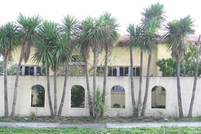 Photo of property in 7 Stephen Avenue, Henderson, Auckland, 0610