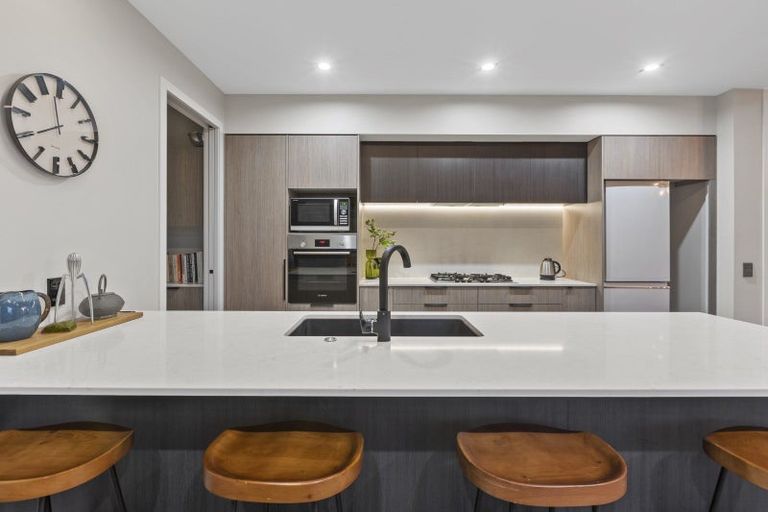 Photo of property in 3 Okoare Lane, Ferndale, New Plymouth, 4310