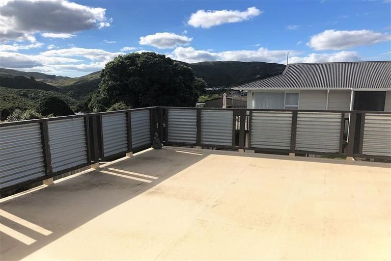 Photo of property in 115 Major Drive, Kelson, Lower Hutt, 5010