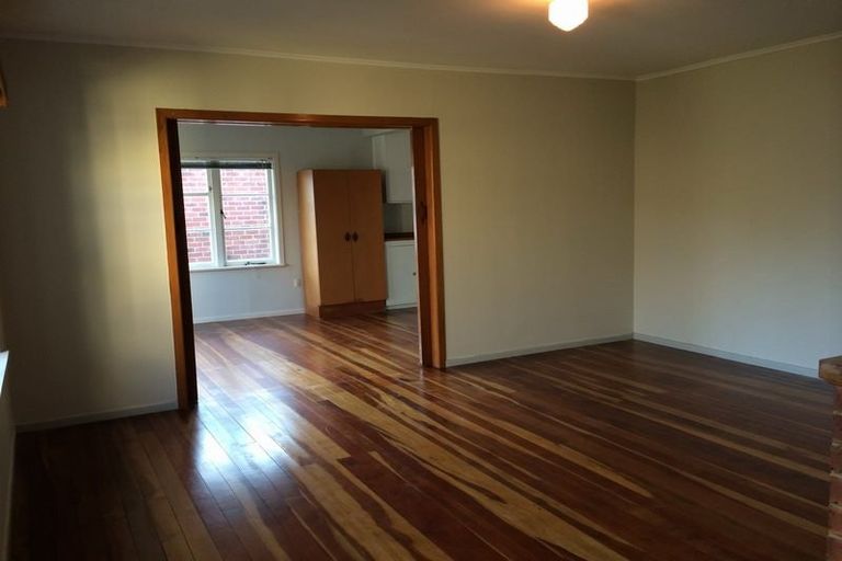Photo of property in 45 Miro Street, New Lynn, Auckland, 0600