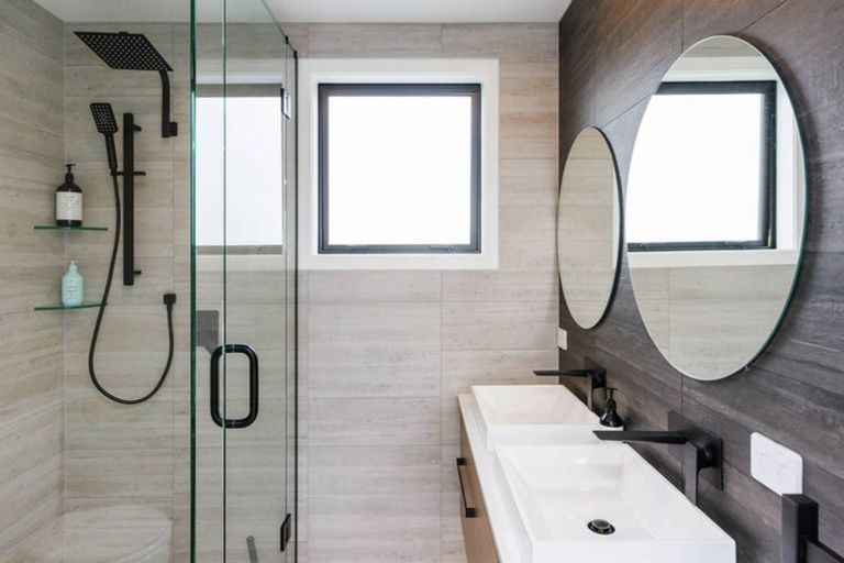 Photo of property in 18 Silkwood Place, Fitzherbert, Palmerston North, 4410