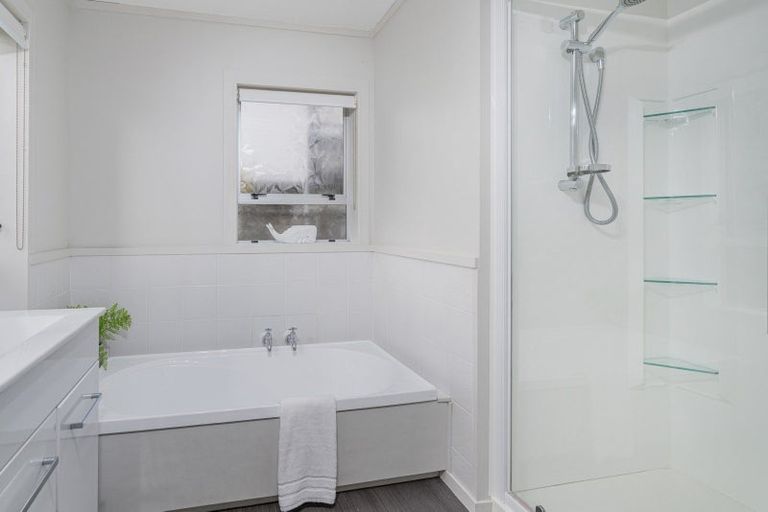 Photo of property in 6 Punga Place, Whitianga, 3510