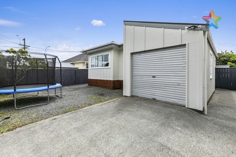Photo of property in 1a Waldie Grove, Avalon, Lower Hutt, 5011