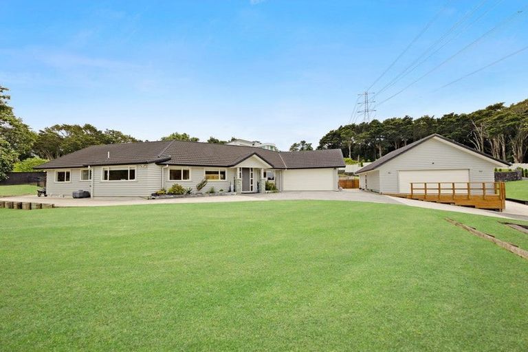 Photo of property in 168 Polo Prince Drive, Alfriston, Auckland, 2105