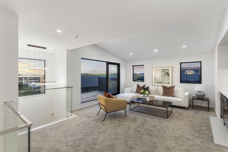 Photo of property in 3 Fender Place, Long Bay, Auckland, 0630