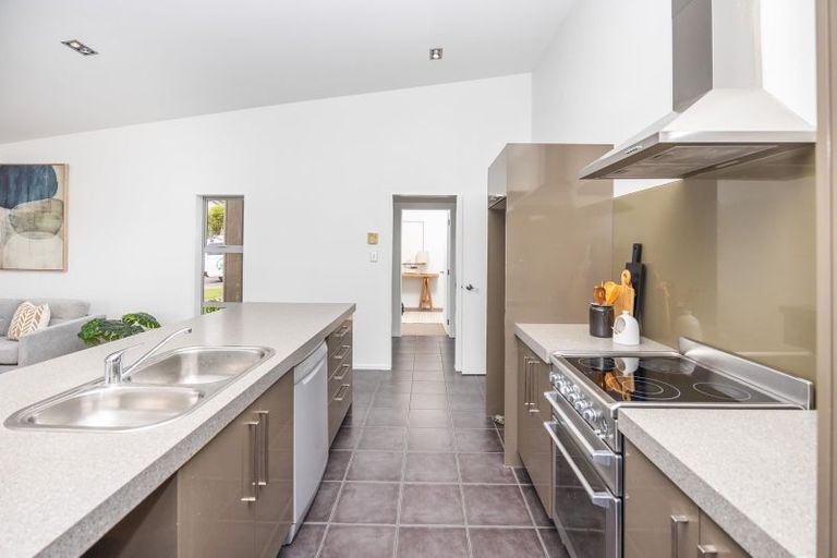 Photo of property in 2 Millennium Heights, Flagstaff, Hamilton, 3210