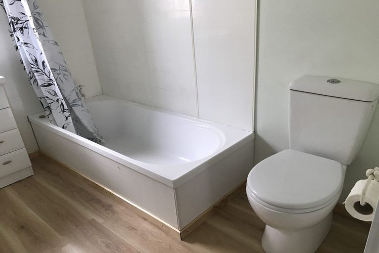 Photo of property in 17 Queens Road, Stepneyville, Nelson, 7010