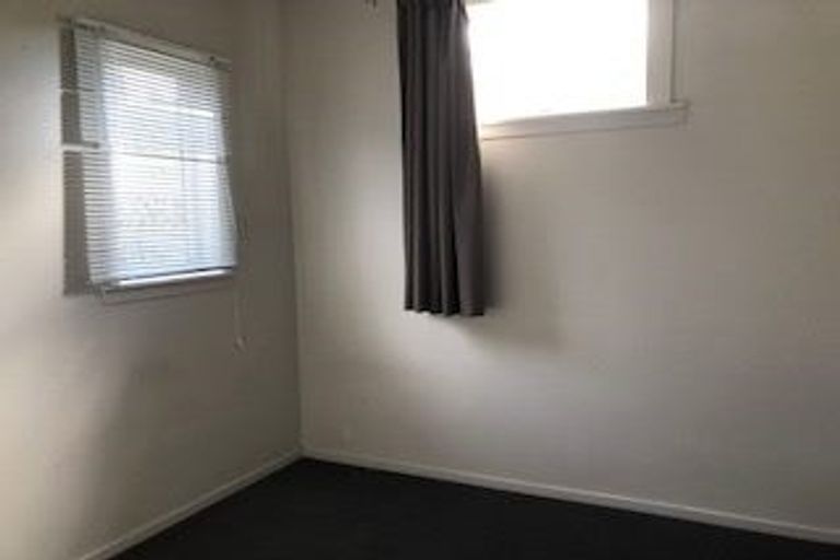 Photo of property in 33 Anzac Road, Morningside, Whangarei, 0110