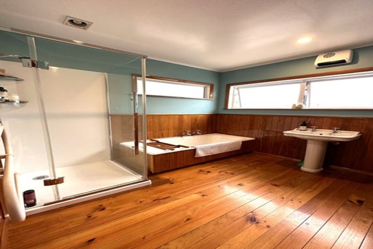 Photo of property in 18 Whitby Road, Britannia Heights, Nelson, 7010