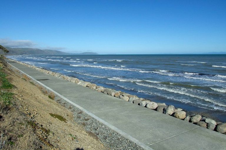 Photo of property in 31a The Esplanade, Raumati South, Paraparaumu, 5032