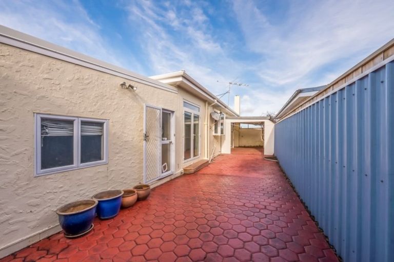 Photo of property in 155 The Esplanade, Petone, Lower Hutt, 5012
