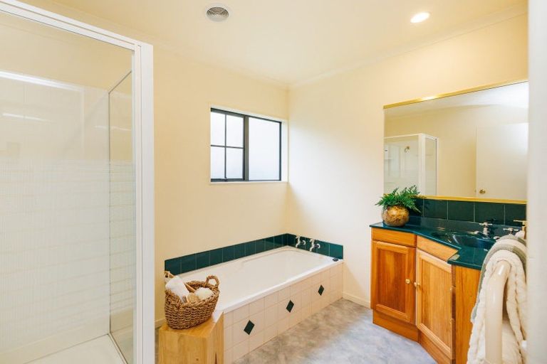 Photo of property in 184 Victoria Avenue, Hokowhitu, Palmerston North, 4410