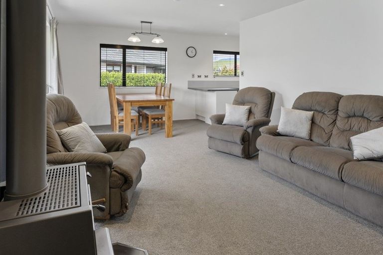 Photo of property in 17a Martin Avenue, Wakefield, 7025